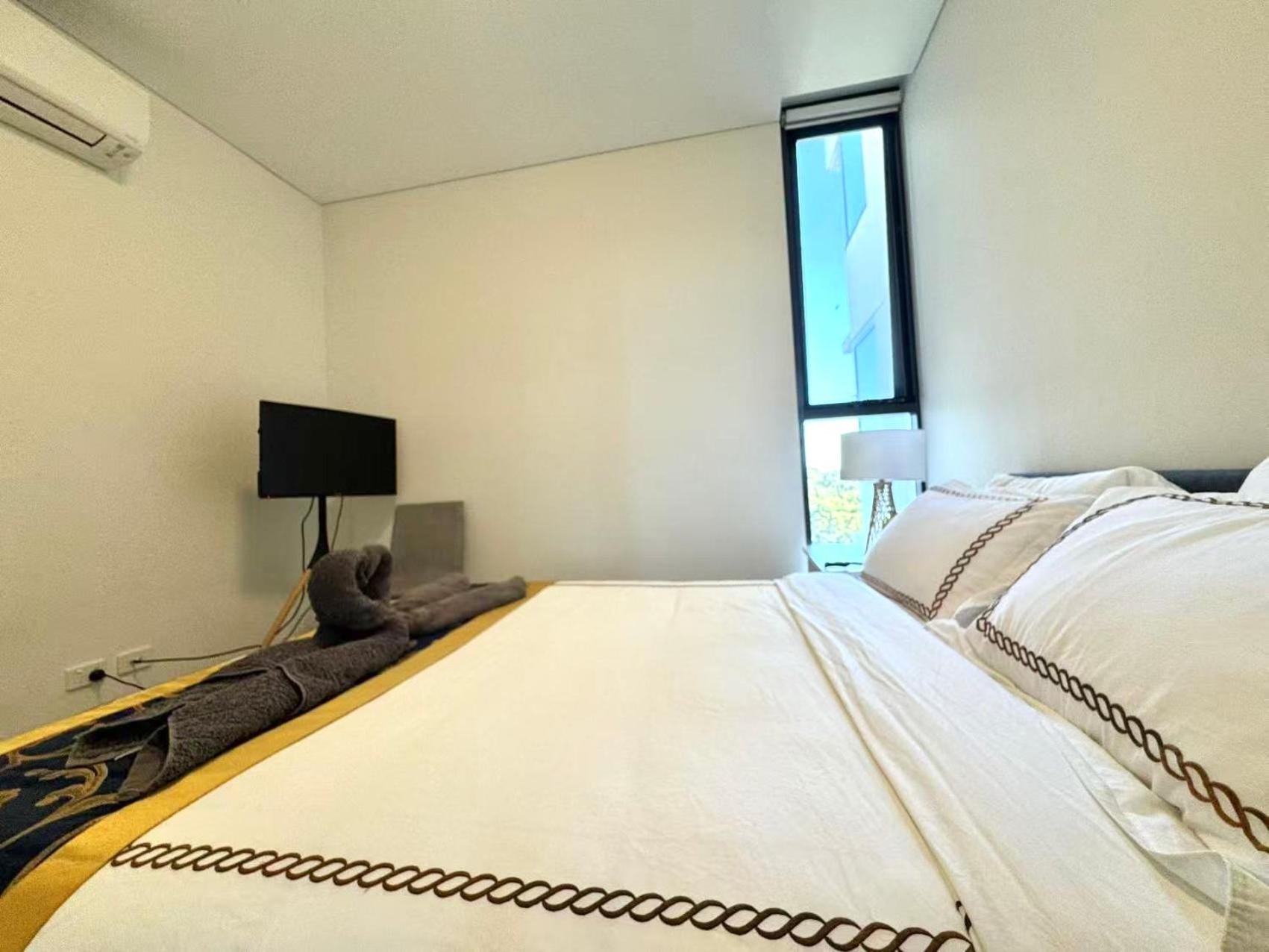 Appartamento Serene Parkside Retreat 2brs@ Close 2 Olympic Park Sydney